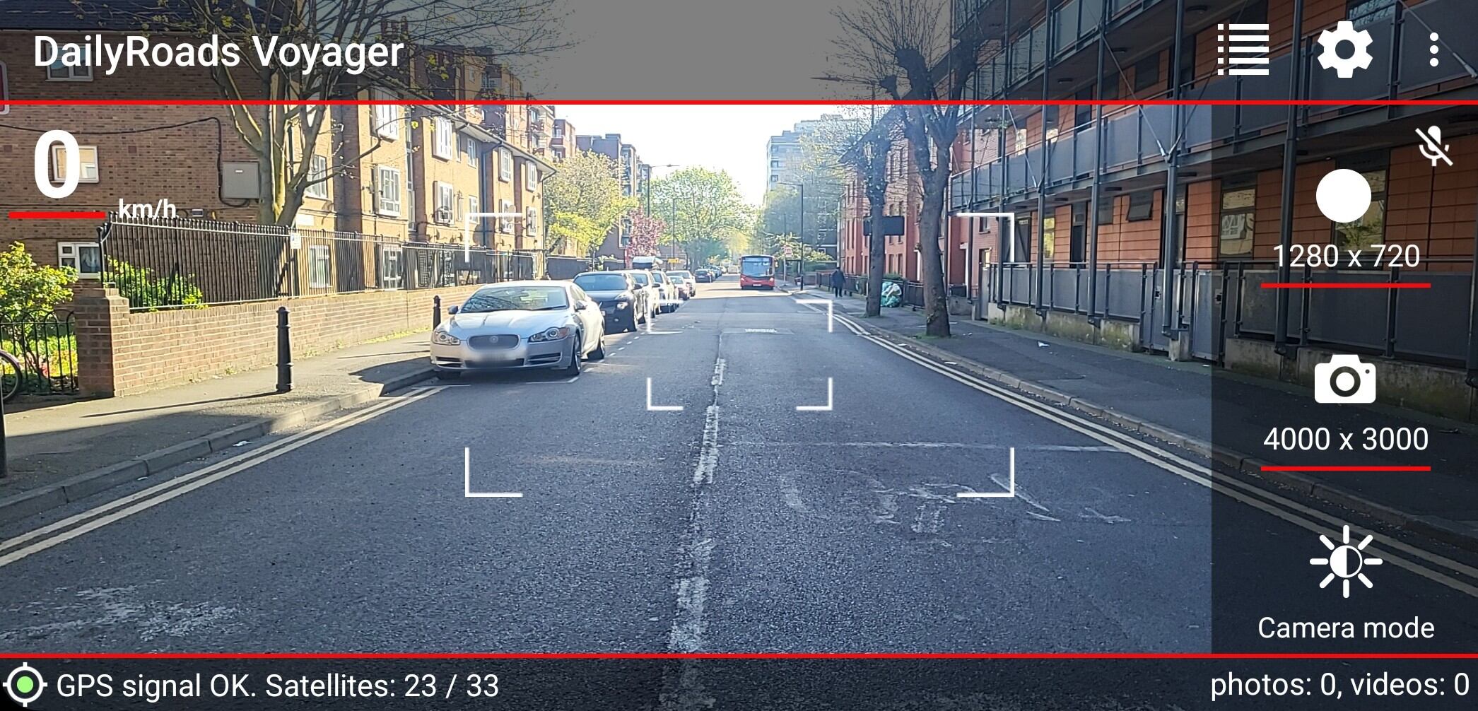 DailyRoads Voyager dash cam in action